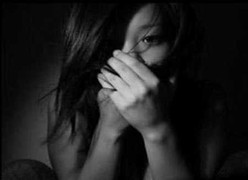 Sau cơn say, 9X lần mò sàm sỡ người yêu bạn