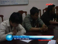 3 anh em say rượu lao vào tấn công CSGT