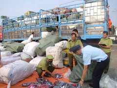 Sốc với laptop giá 50.000đ/cái, xe đạp điện 400.000đ/cái