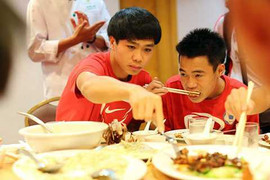 U19 Việt Nam: Ăn 3 triệu/ngày vẫn... yếu