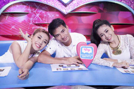 MC Xuân Bắc 'lép vế' bên hai mỹ nhân