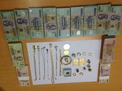 Clip: Siêu trộm đột nhập siêu thị lấy hơn 1 tỷ đồng