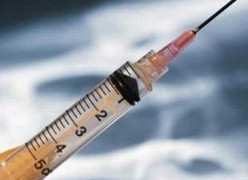 Bị nói dính HIV, đi cướp đòi bồi thường