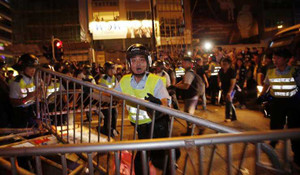 Biểu tình ở Hong Kong kết thúc ngày trong đụng độ bạo lực