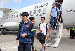 U19 HAGL chia quân, đi chuyên cơ 7 triệu USD của bầu Đức