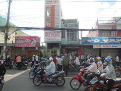 Cướp xông vào thẩm mỹ viện: Lấy lời khai nhân chứng