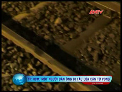 Nghi vấn người đàn ông nằm giữa đường ray tự vẫn