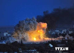 Tin sáng: Mỹ thả vũ khí nhầm vào tay phiến quân IS