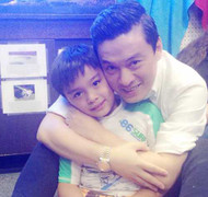 Lam Trường đau lòng khi con hỏi: Ông là ai?