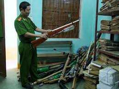 Quảng Bình: Thu hồi hàng loạt vũ khí, vật liệu nổ