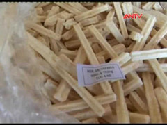 Hàng tấn bim bim 'rởm' ngang nhiên lưu hành Bắc - Nam