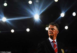 Tin sáng 27/10: Ronaldo hết mực ủng hộ Van Gaal