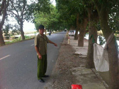 Uẩn khúc tai nạn chết người: Chiếc cặp xách của nạn nhân có gì?