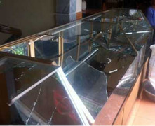 5 kẻ bịt mặt, cầm súng cướp tiệm vàng đã bị bắt