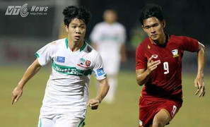 Công Phượng nhận lương bằng bồi bàn