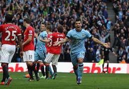 Chơi thiếu người, Man Utd thua tối thiểu Man City