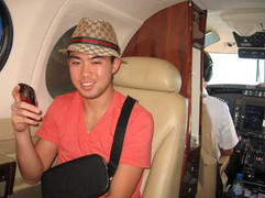 Cựu ngôi sao HAGL tiết lộ cuộc sống xa hoa ở Việt Nam