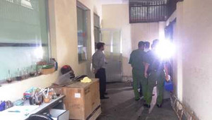 Trộm đột nhập chi nhánh ngân hàng, lấy một két sắt