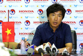 Tuyển Việt Nam đánh nhanh thắng nhanh, thầy Nhật hài lòng