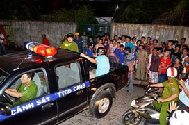 Hơn 1 giờ khống chế kẻ cầm kéo dọa truy sát nhiều người