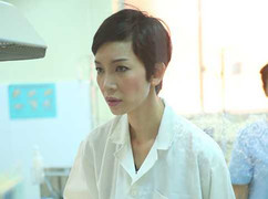 Xuân Lan xúc động thăm bé sơ sinh văng khỏi bụng mẹ