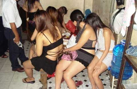 Khởi tố vụ án môi giới người mẫu, hoa khôi bán dâm