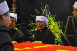 Lễ tang đẫm nước mắt nạn nhân vụ tai nạn tại dự án đường sắt trên cao