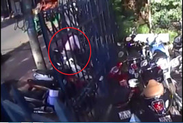 Trộm ăn mặc sang chảnh, bẻ khóa SH trong chớp mắt