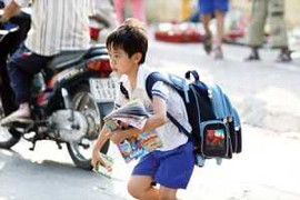 Đề xuất giảm một nửa nội dung sách giáo khoa hiện nay