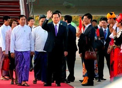 Thủ tướng Nguyễn Tấn Dũng tới Thủ đô Nay Pyi Taw