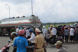 Bị xe bồn đâm từ phía sau, một phụ nữ chết thảm