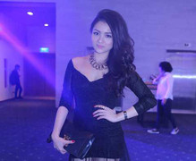 Thuỷ Top gây xao xuyến với 'bộ cánh' gợi cảm