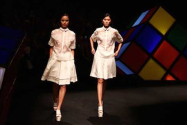 Những hình ảnh đẹp nhất Elle Fashion Show Xuân Hè 2015