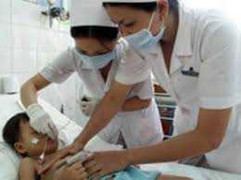 Một nửa nhân viên y tế mang vi khuẩn khi làm việc