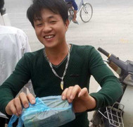 Phụ xe trả 150 triệu đồng cho khách để quên