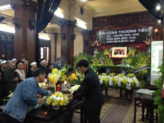 Lễ tang đẫm nước mắt 3 nạn nhân tử nạn trên MH17