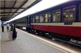 Mua vé tàu Tết năm nay có gì mới?