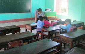 Gần 500 học sinh Hương Bình vẫn chưa đến trường