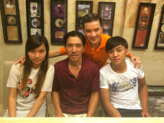 Mr Đàm: Tôi không thiếu chiêu trò mà phải đem chuyện gia đình ra PR