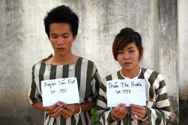 Thiếu tiền tiêu, cặp tình nhân dàn cảnh cướp xe