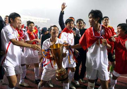 Tuyển Việt Nam: Giữ lửa để vượt qua áp lực như muốn vỡ tim