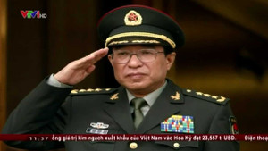 Clip: Cận cảnh hơn 1 tấn tiền dưới hầm nhà quan chức Trung Quốc