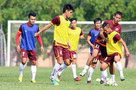 'Tuyển Việt Nam hãy chơi hết mình để kéo khán giả đến sân'