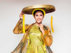 Nguyễn Thị Loan mang nón quai thao đến Hoa hậu Thế giới 2014