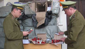 Bắt hàng loạt vụ buôn pháo lậu ở biên giới