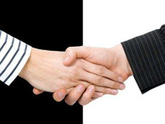 Nuôi lớn rồi bán, đại gia Việt bỏ túi trăm triệu USD