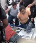 Nước Mỹ chìm trong bạo lực vì 'Thứ Sáu đen'