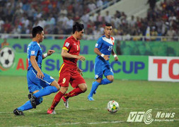 Tuyển Việt Nam bị từ chối phạt đền mười mươi