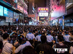 Hong Kong: Đụng độ ác liệt giữa cảnh sát và người biểu tình