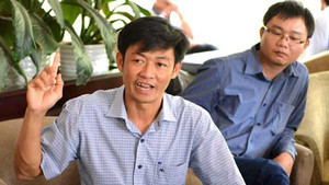 Công an rút súng đe doạ đoàn liên ngành: 'Rơi súng do hoảng loạn'